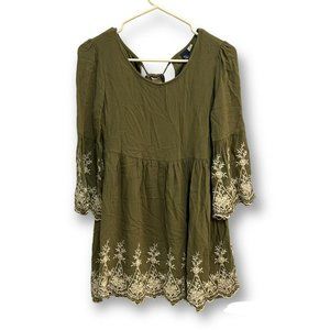 Hunter green long sleeve lacy dress